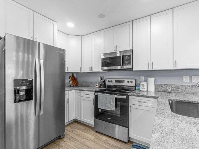 Дом в аренду по адресу 311 SW 7th Avenue - фото 6424469