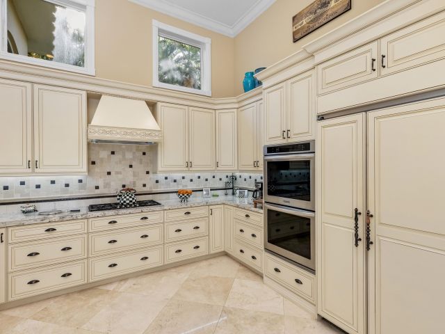 Продажа дома по адресу 780 NE Orchid Bay Drive - фото 6426290