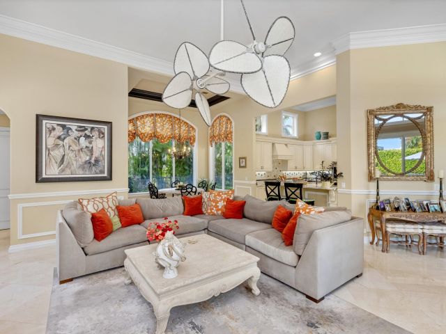 Продажа дома по адресу 780 NE Orchid Bay Drive - фото 6426293