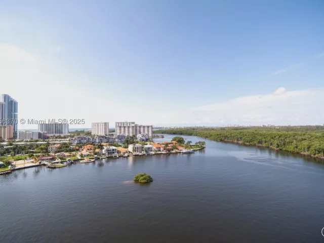 Квартира в аренду номер - фото 9058399