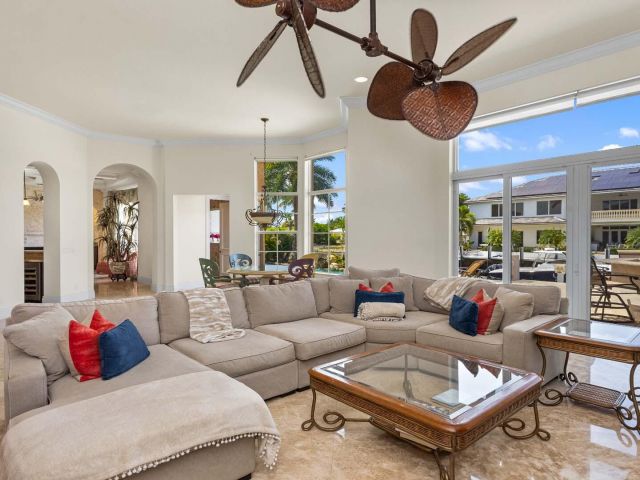 Продажа дома по адресу 929 Banyan Drive - фото 6427604