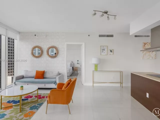 Продажа квартиры #2210 - фото 6429705