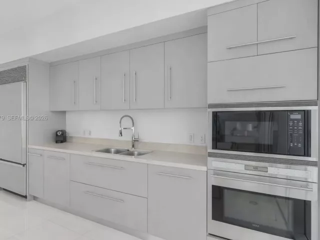 Продажа квартиры #2210 - фото 6429708