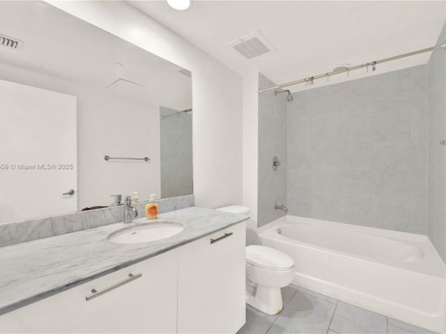 Продажа квартиры #802 - фото 7461288