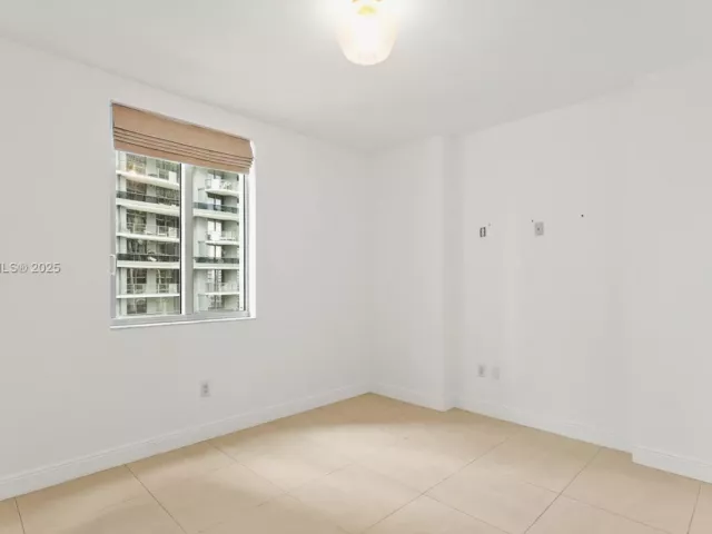 Продажа квартиры #2620 - фото 6428884