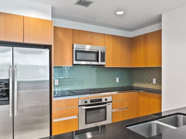 Продажа квартиры #2620 - фото 6428886