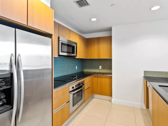 Продажа квартиры #2620 - фото 6428887