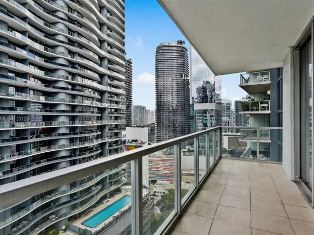 Продажа квартиры #2620 - фото 6428891