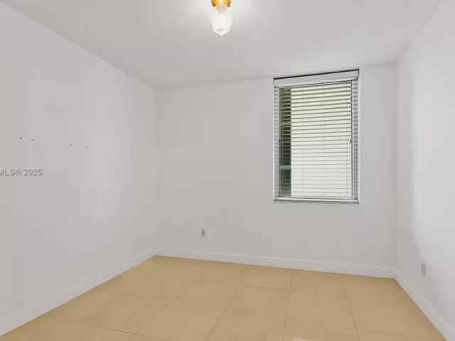 Продажа квартиры #2620 - фото 6541320