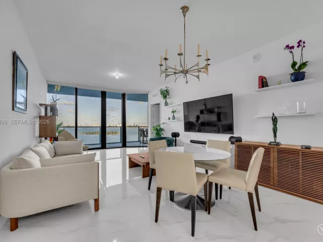 Продажа квартиры #1405 - фото 6874718