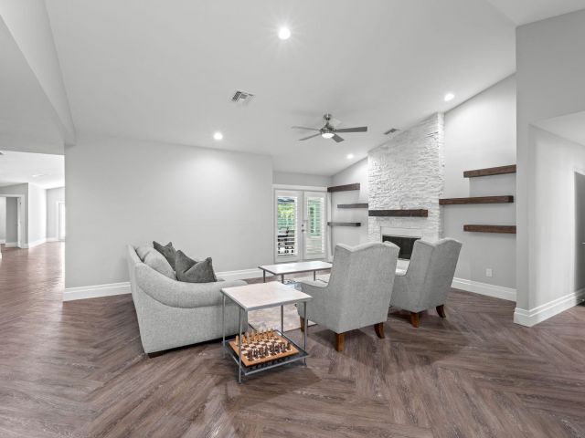 Продажа дома по адресу 21059 Sweetwater Lane N - фото 6432581