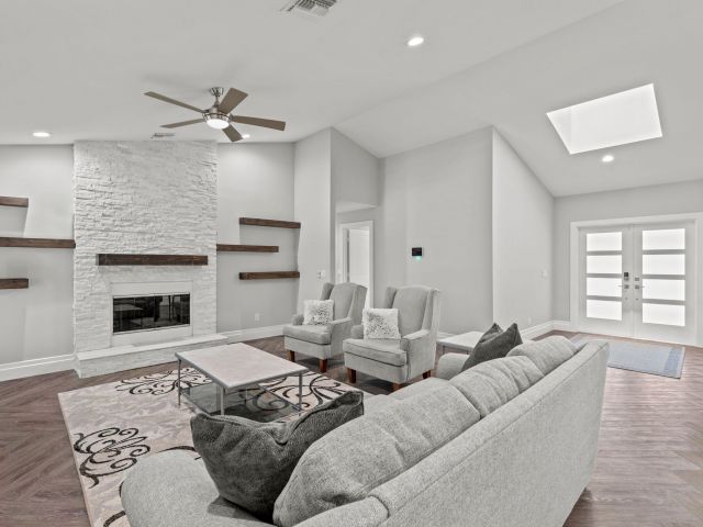 Продажа дома по адресу 21059 Sweetwater Lane N - фото 6432585