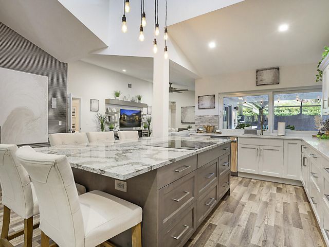 Продажа дома по адресу 2155 Rabbit Hollowe Circle - фото 6430397