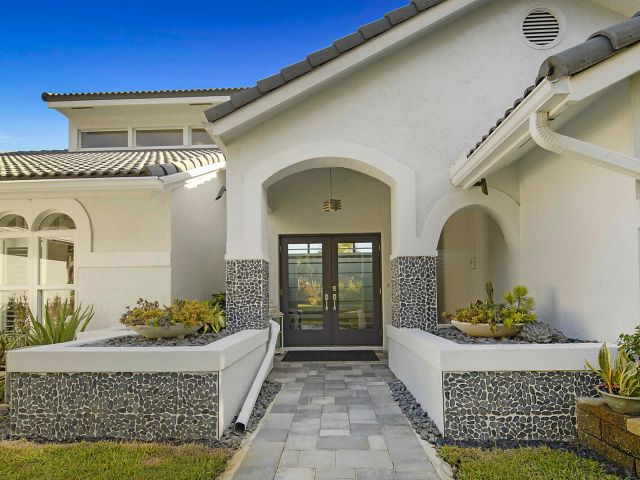 Продажа дома по адресу 2155 Rabbit Hollowe Circle - фото 6430408