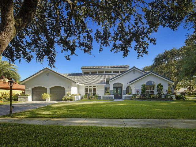 Продажа дома по адресу 2155 Rabbit Hollowe Circle - фото 6430409