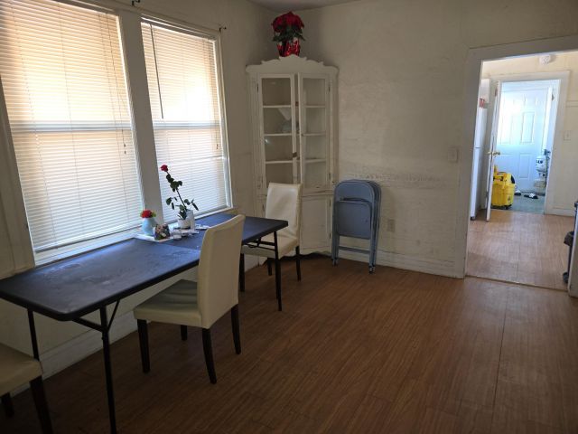 Продажа дома по адресу 833 30th Court - фото 6491363