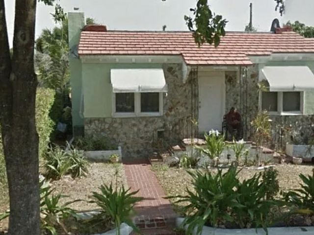 Продажа дома по адресу 833 30th Court - фото 6491366