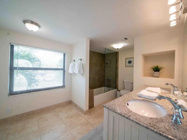 Дом в аренду по адресу 3042 Cardinal Drive - фото 6431575