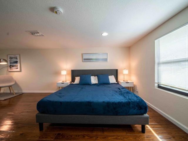 Дом в аренду по адресу 3042 Cardinal Drive - фото 6431581