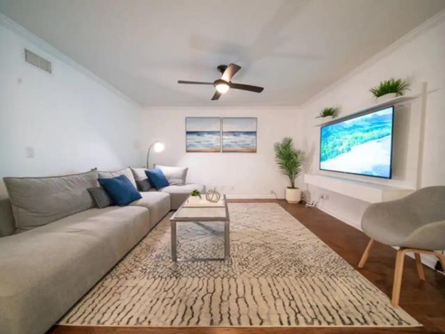 Дом в аренду по адресу 3042 Cardinal Drive - фото 6431583