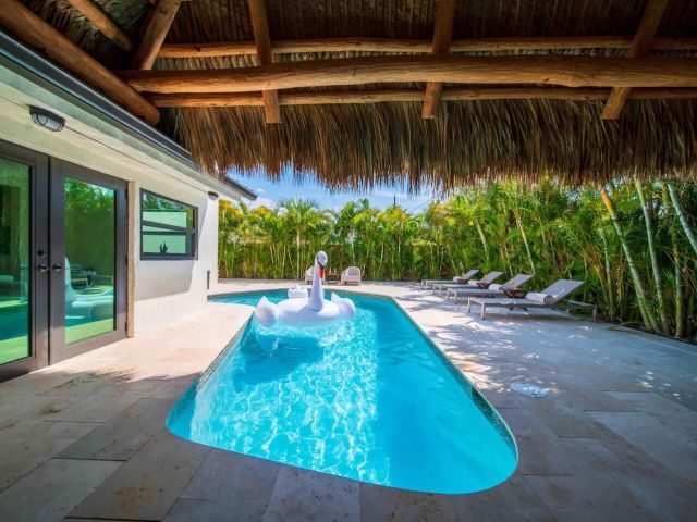 Дом в аренду по адресу 3042 Cardinal Drive - фото 6431588