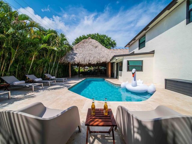 Дом в аренду по адресу 3042 Cardinal Drive - фото 6431592