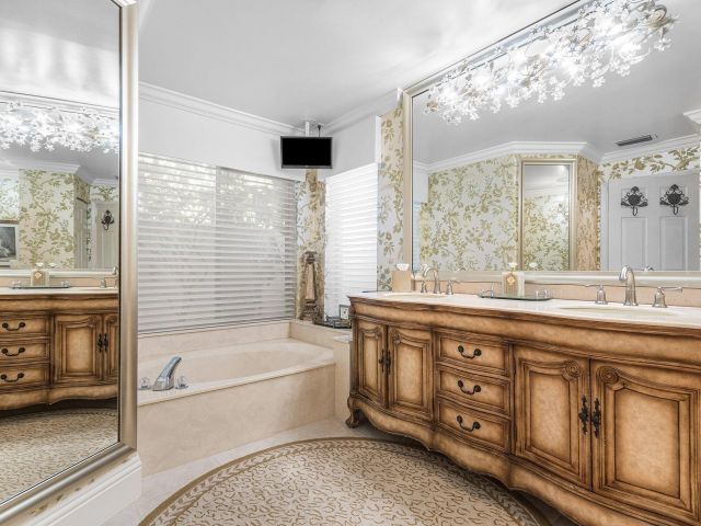 Продажа дома по адресу 11434 Boca Woods Lane - фото 6431749