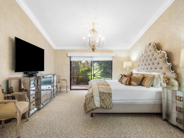 Продажа дома по адресу 11434 Boca Woods Lane - фото 6431753