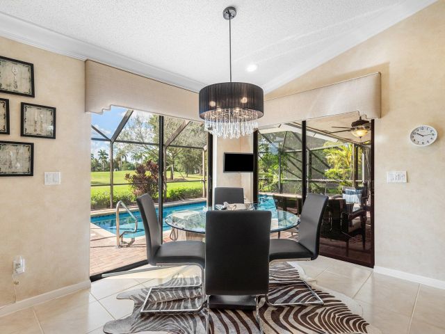 Продажа дома по адресу 11434 Boca Woods Lane - фото 6431756