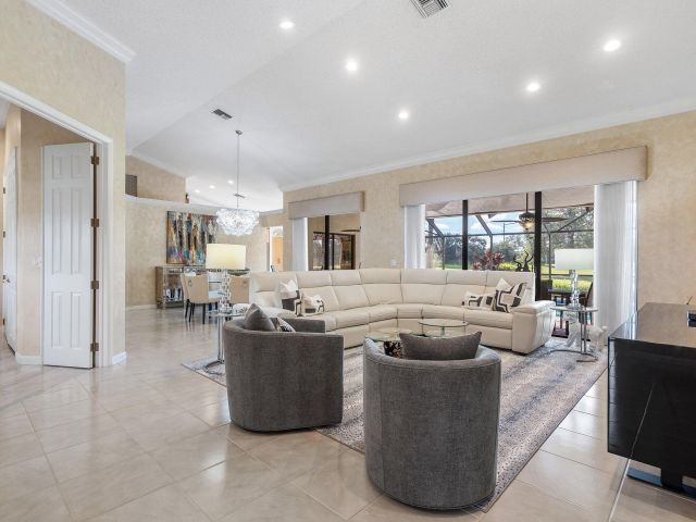 Продажа дома по адресу 11434 Boca Woods Lane - фото 6431761