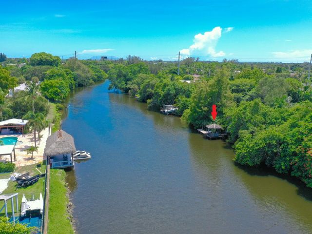 Продажа дома по адресу 420 Santa Fe Road - фото 6432248