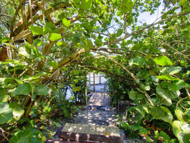 Продажа дома по адресу 420 Santa Fe Road - фото 6432253