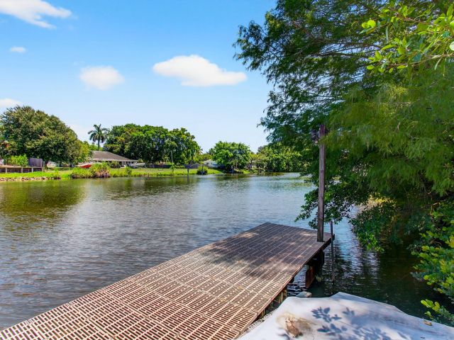 Продажа дома по адресу 420 Santa Fe Road - фото 6432261