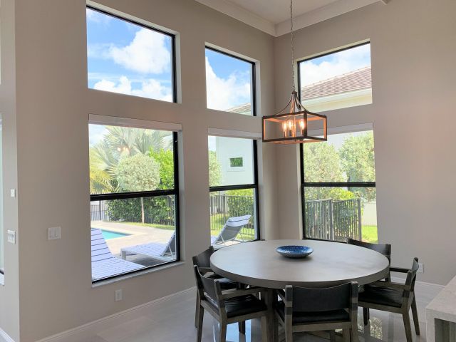 Дом в аренду по адресу 6930 NW 27th Avenue - фото 6924996