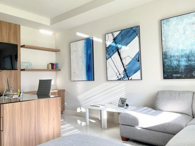 Дом в аренду по адресу 6930 NW 27th Avenue - фото 6925000