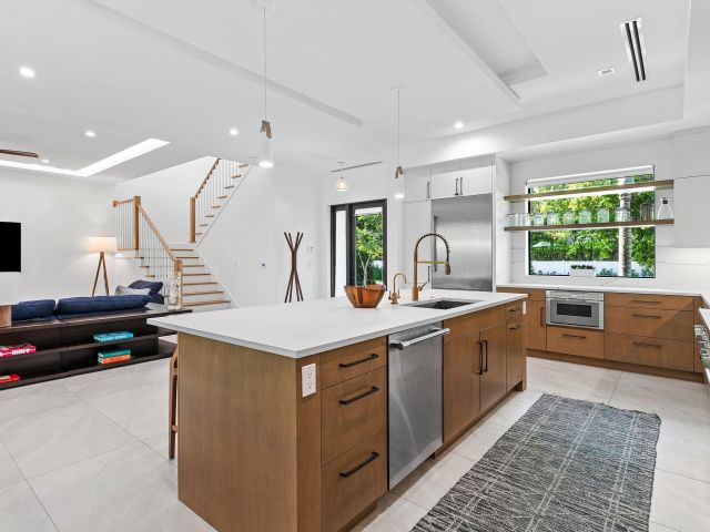 Дом в аренду по адресу 130 Pineapple Road - фото 6434377