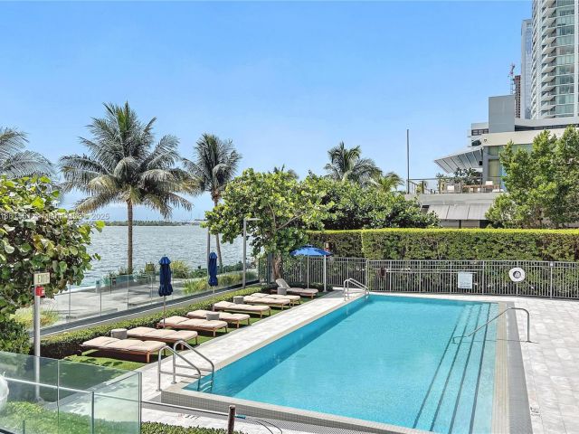 Продажа квартиры #1504 - фото 6435573