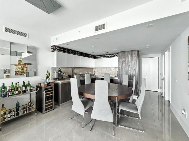 Продажа квартиры #1504 - фото 6435578