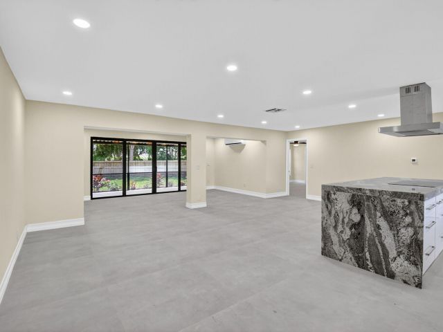 Продажа дома по адресу 6251 Hitchin Post Way - фото 6505044