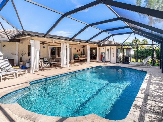 Продажа дома по адресу 21911 Satinwood Drive - фото 6809370