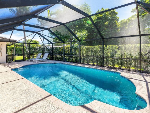 Продажа дома по адресу 21911 Satinwood Drive - фото 6809371