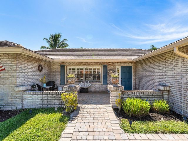 Продажа дома по адресу 21911 Satinwood Drive - фото 6809376