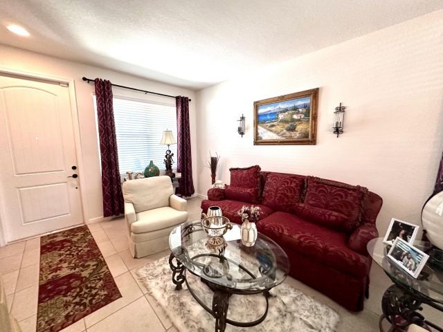 Продажа дома по адресу 790 Palm Tree Lane - фото 6686237