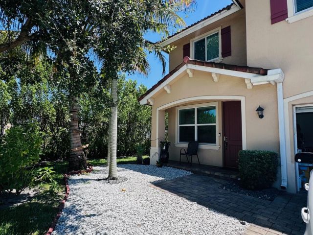 Продажа дома по адресу 790 Palm Tree Lane - фото 6686240