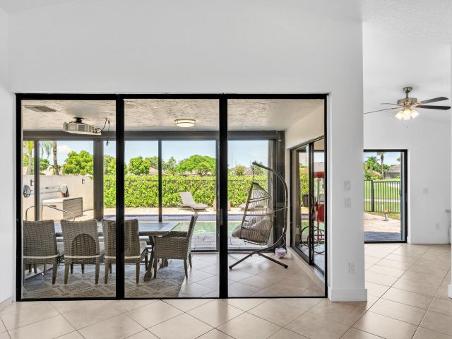 Продажа дома по адресу 10255 Sunset Bend Drive - фото 6435668