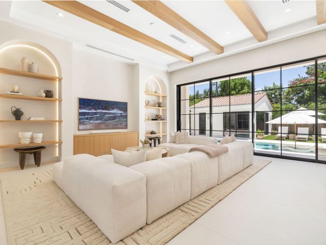 Продажа дома по адресу 370 Ellamar Road - фото 6441490