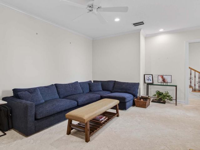 Дом в аренду по адресу 1028 Coralina Lane - фото 6438534