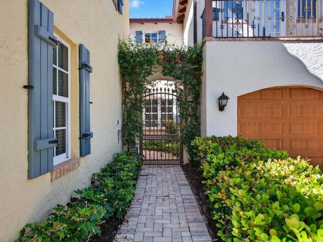 Дом в аренду по адресу 1028 Coralina Lane - фото 6438546