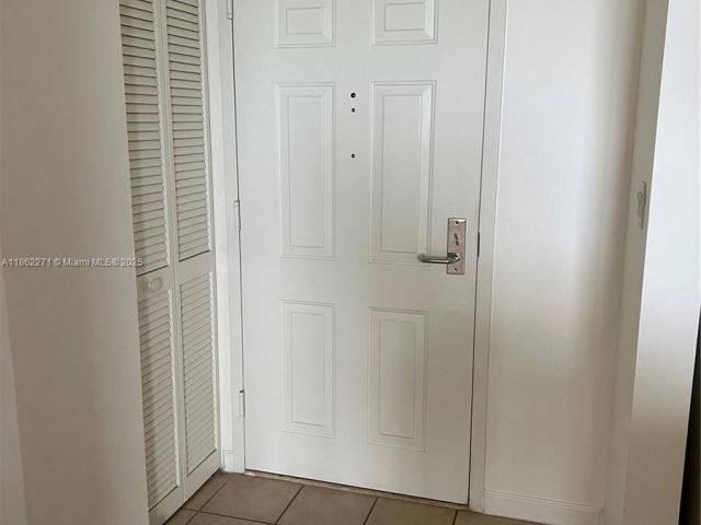 Продажа квартиры #1411 - фото 7443732