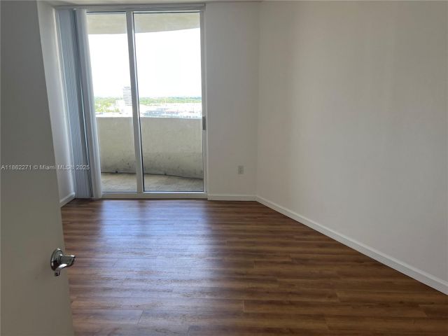 Продажа квартиры #1411 - фото 7443738